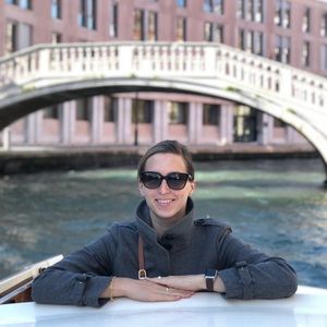 Meet your Posher, Katherine